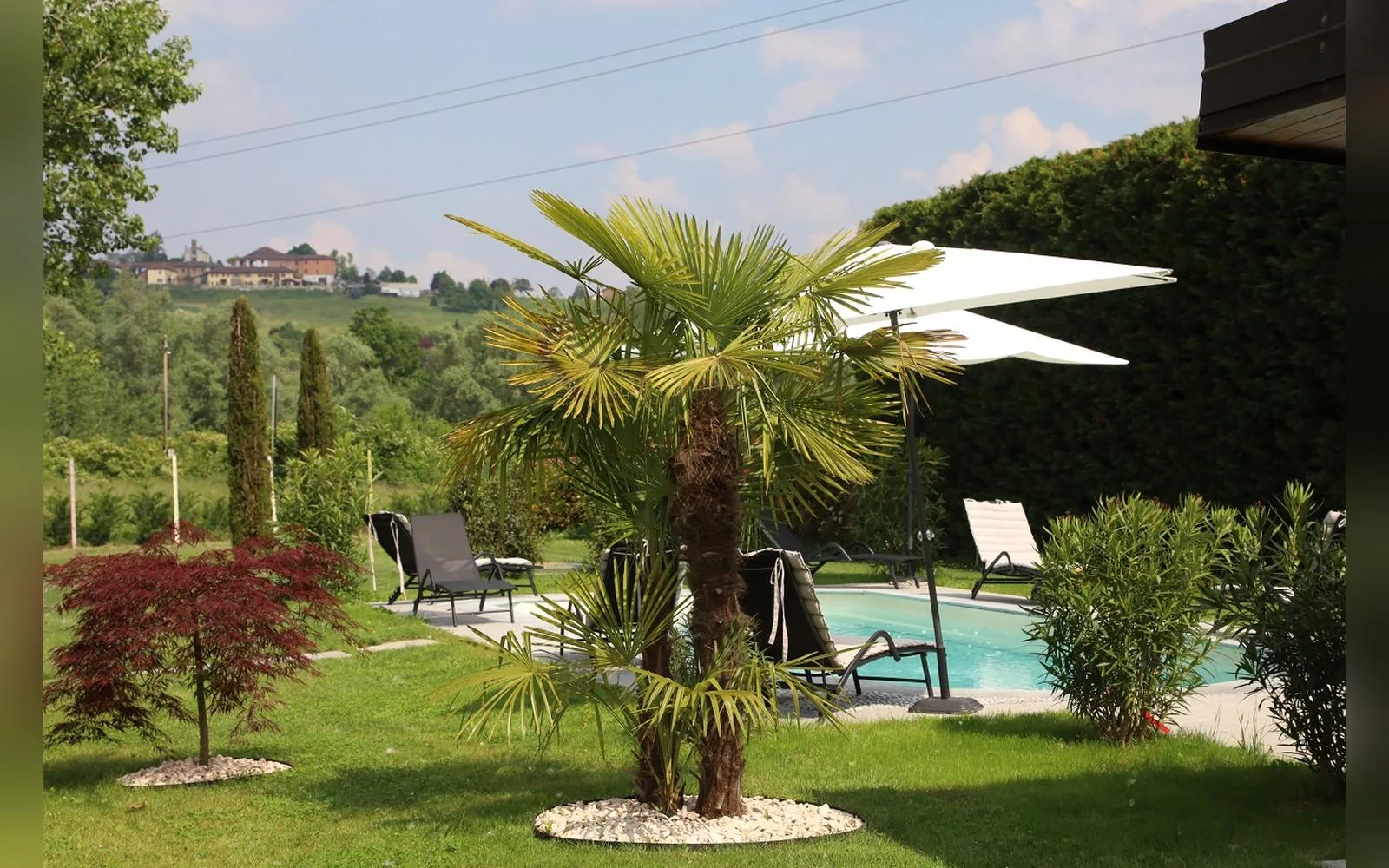 Esterni di Tenuta Beatrice, Castell'Alfero (Piemonte) (foto 13)